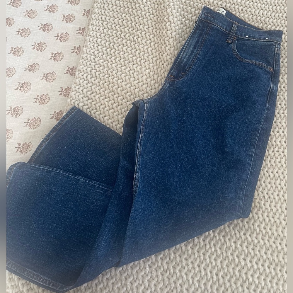 Abercrombie & Fitch Ankle Straight Jean